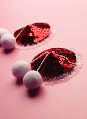 红色亮片白绒球乳贴  性感圣诞胸贴 可爱情趣咪咪贴 可重复使用