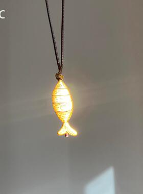 金色拼接小鱼项链女配饰2026新款