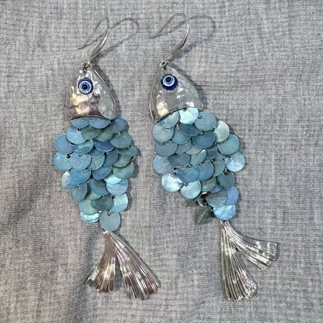 蓝色鱼鳞圆片小鱼耳环复古耳钩轻奢小众设计夸张海边度假风耳饰女