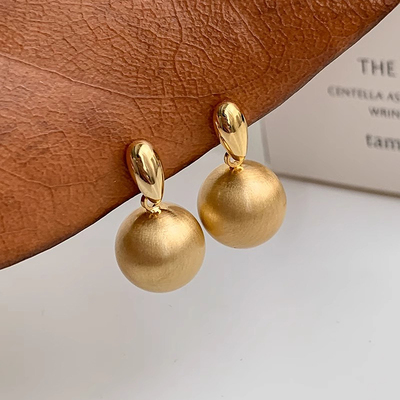 S925纯银小众拉丝金属球耳钉