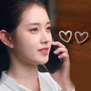 郭宇欣同款镂空爱心耳钉女2025新爆款高级感轻奢小众耳环气质耳饰