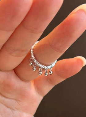 银色铃铛流苏戒指女食指戒