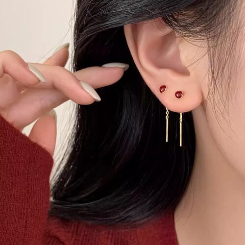 红色红豆耳线本命年气质简约耳饰