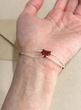 红色串珠爱心手链女2026新款手绳