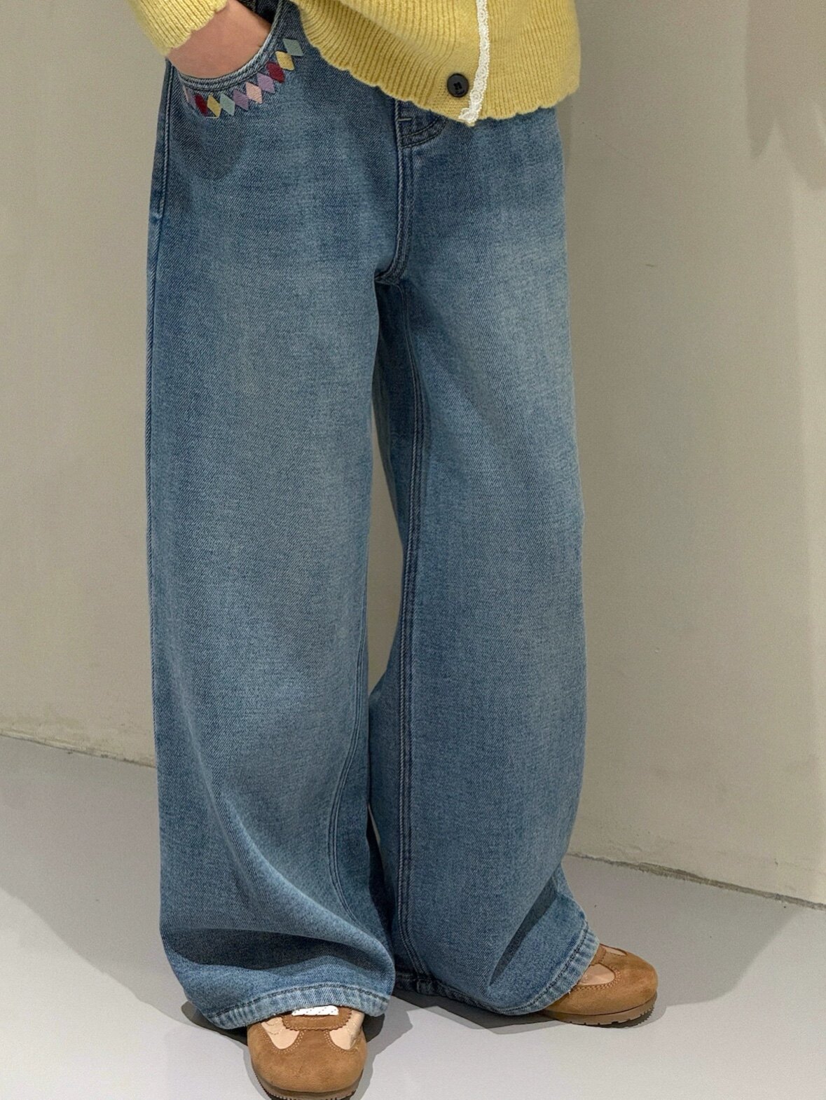 波拉韩国童装儿童休闲阔腿裤加绒牛仔裤2025冬装女童直筒裤潮