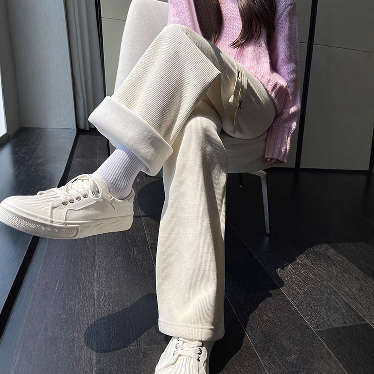 欧棉绒阔腿裤女秋冬季2025新款白色针织裤休闲加绒加厚灯芯绒裤子