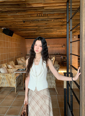 爱西里2026春装通勤气质优雅青果领设计感修身可调节百搭马甲背心