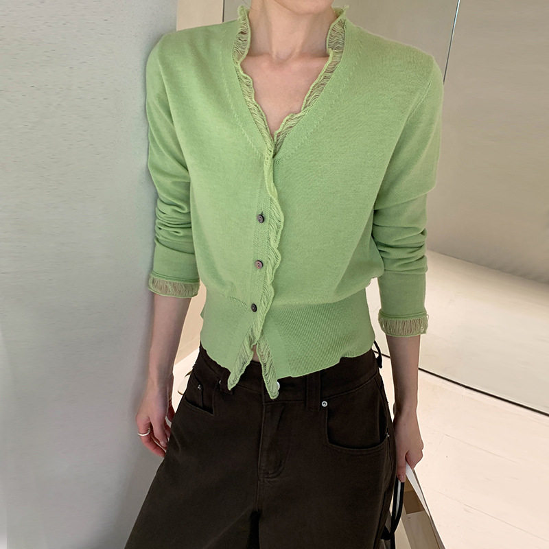 MOXI 2026年春季新款韩系花边V领针织衫女糖果色修身显瘦叠穿上衣