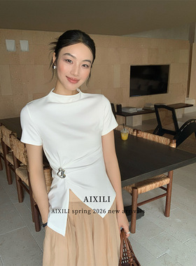 爱西里2026春简约百搭气质高级感小高领扭结设计感显瘦针织衫上衣