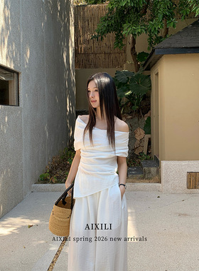 爱西里2026年春季简约高级感纯色衬衫无袖拼接设计感上衣显瘦小衫