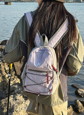 出游小型双肩包男女户外骑行徒步登山包轻便旅游旅行小背包小书包