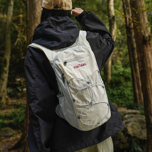 户外骑行徒步登山包男女旅游旅行轻便爬山骑行背包运动双肩包书包