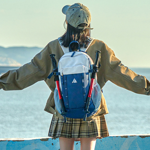 户外运动登山包轻量化徒步双肩包男大容量旅行背包便捷出行旅游包