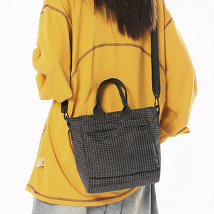 手提托特包高级感小众通勤包男款潮牌斜挎包轻便户外运动单肩背包