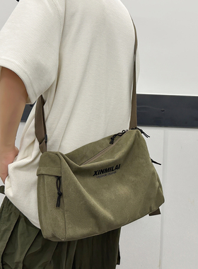 复古帆布包斜挎包男款单肩包大容量旅行运动健身包男士潮牌邮差包