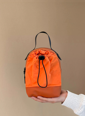 轻便防泼水小挎包水壶包休闲斜挎包mini通勤单肩包户外手机水杯包