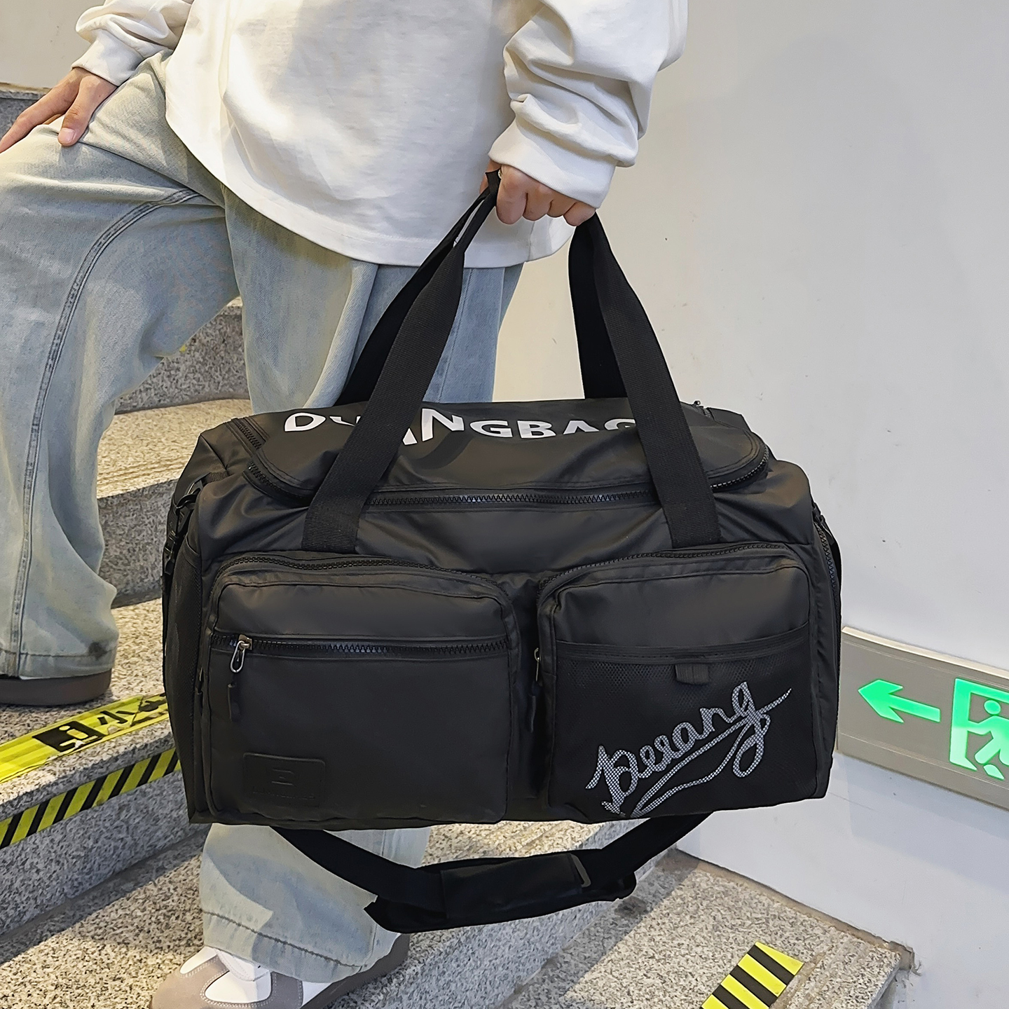 短途旅行包潮牌运动健身包