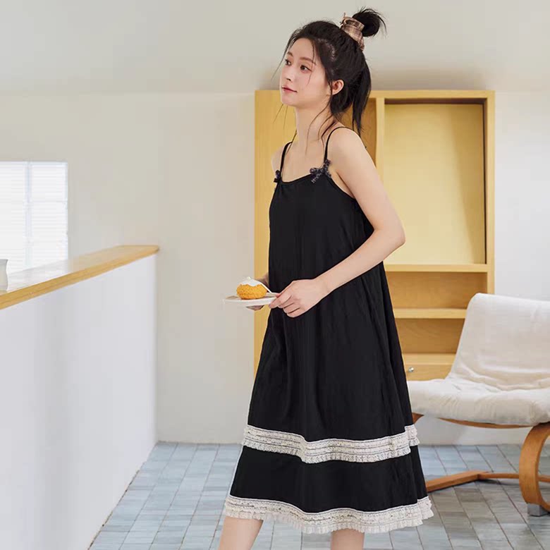 黛梦思可外穿吊带睡裙女夏季黑色蕾丝中长款家居服宽松带胸垫睡衣