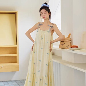 黛梦思带胸垫吊带睡裙女夏季清新浅黄甜美家居服可外穿长款睡衣裙