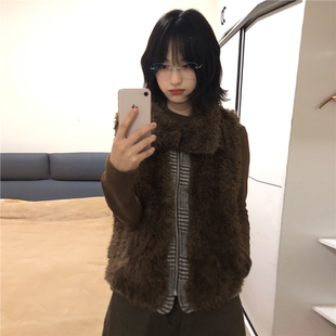 格新款马甲女款双面2026毛绒保暖背心穿棉衣夹千鸟复古毛毛马坎肩