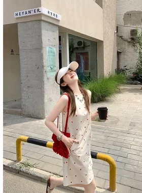 2025新款法式温柔白色无袖背心连衣裙子女夏季小个子a字波点短裙