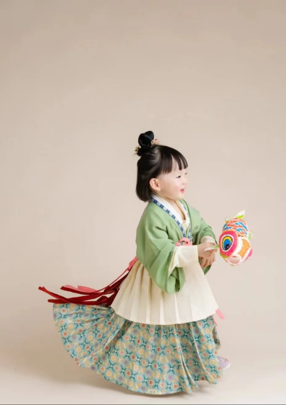 女童汉服春秋装小童超仙古装中国风女宝宝复古宋制十二破女孩裙子,童装/婴儿装/亲子装,汉服,淘宝优惠券,粉丝福利购,淘宝优惠卷