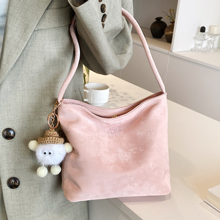 包包女新款单肩包刺绣腋下上班通勤手提托特水桶包伴手礼小拎包包