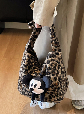 冬季新款仿羊羔绒包包女大容量可爱卡通复古豹纹托特包通勤腋下包