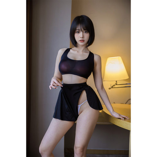 无内衬短裤喇叭口超短裤夜色行两侧开叉短裤瑜伽运动健身户外约会