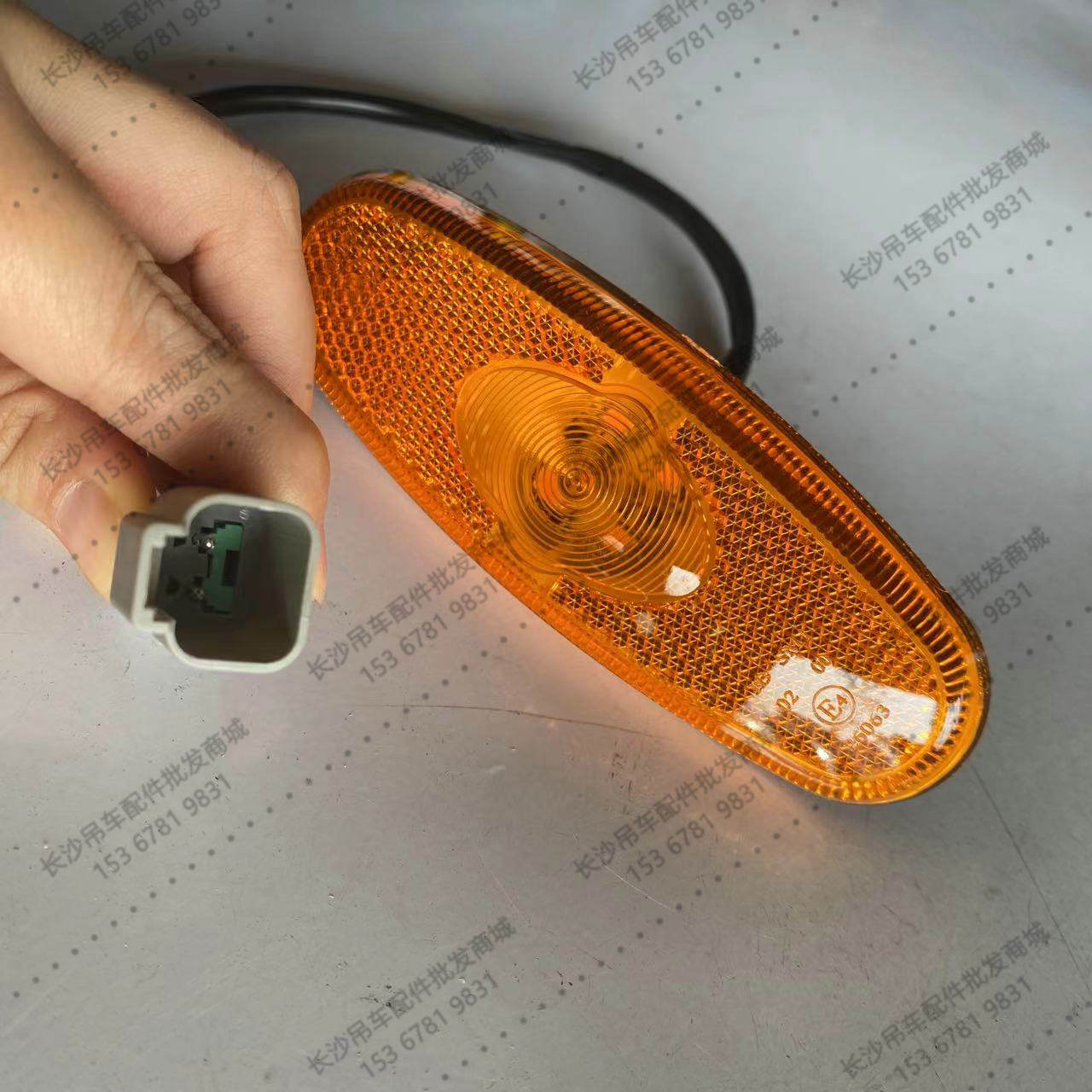 ztc系列新款边灯吊车配件