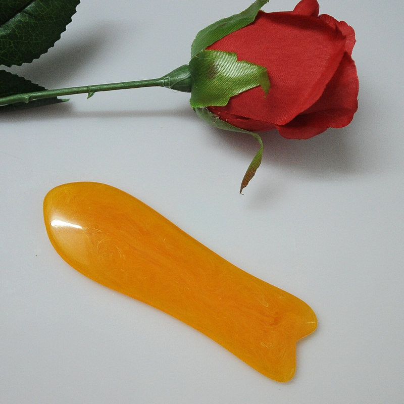 美容专品 天然树脂蜜蜡 鱼形美容护肤刮痧板现货包邮按摩脸部