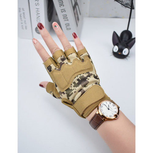 登山防滑耐磨迷彩战狼半指手套