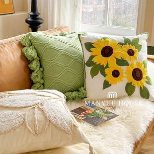M.life ins复古向日葵绣花沙发抱枕靠垫客厅样板间床头靠垫腰靠枕