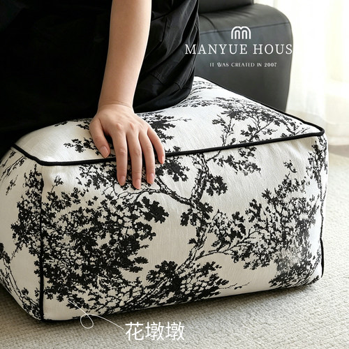 蔓小棉法式黑白复古蒲团坐凳