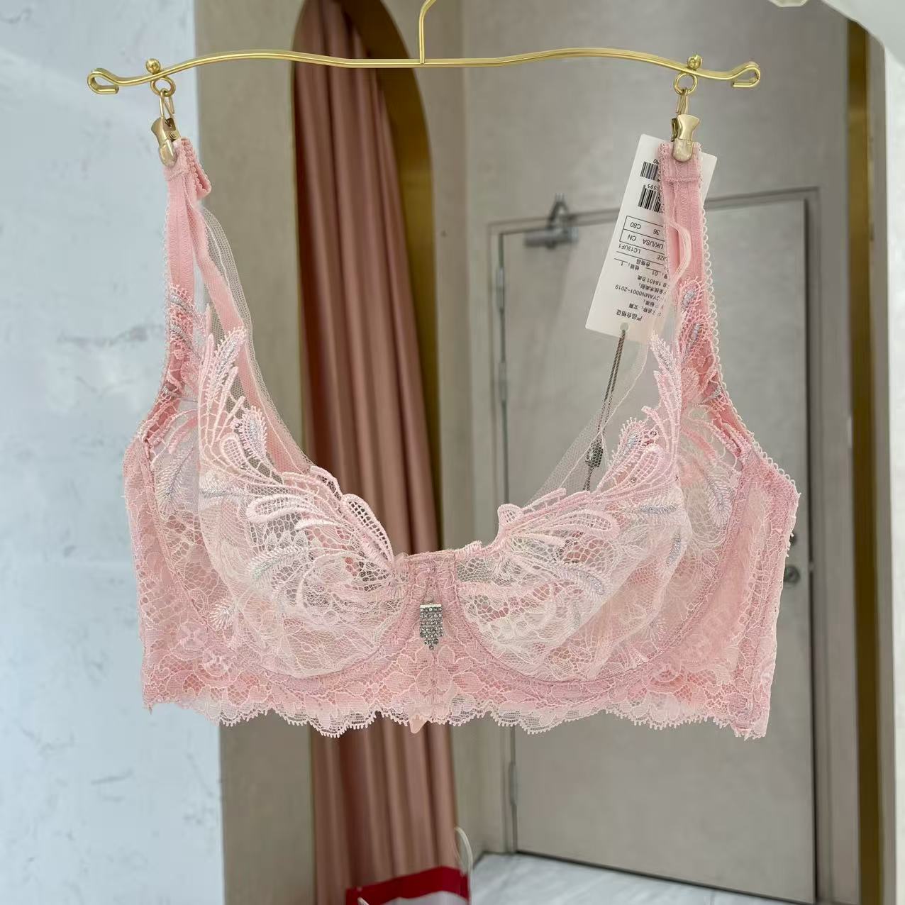 LC13UF1高端LA CLOVER兰卡文内衣性感蕾丝超薄杯大胸显小文胸