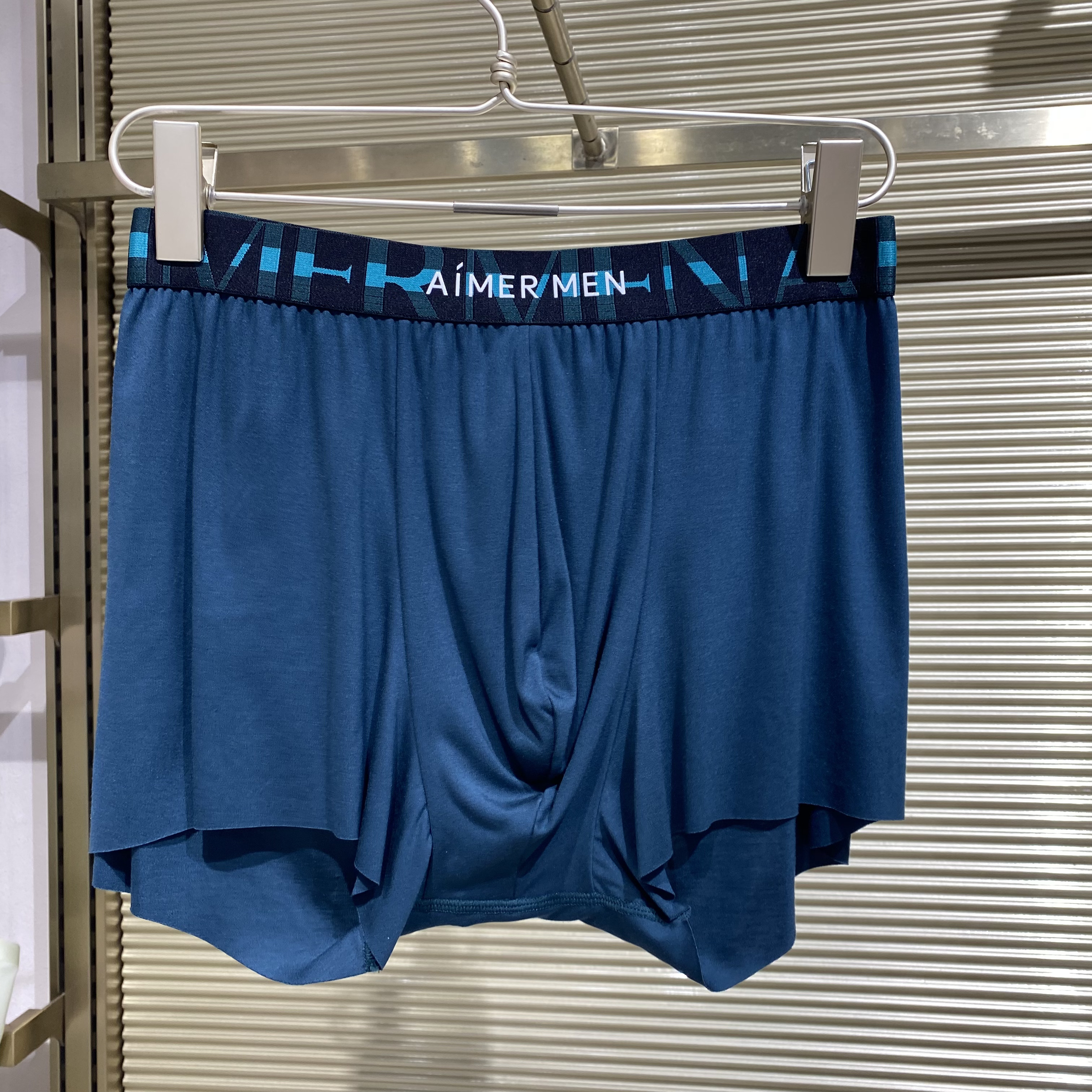 NS23K781爱慕先生24款纵享丝滑男士莫代尔中腰平角无痕内裤480