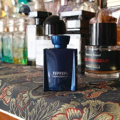 Ferrari法拉利雪松精华香水