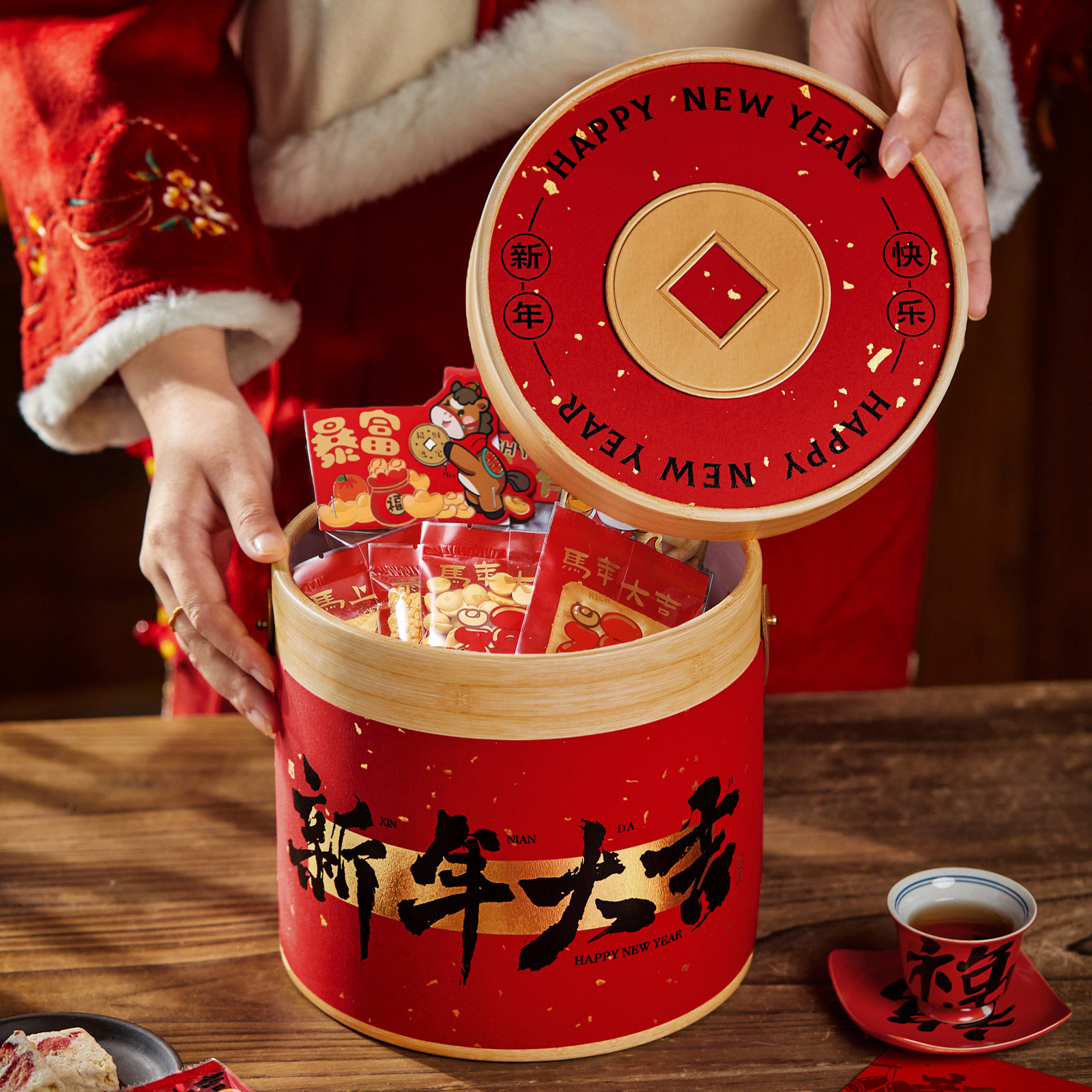 2026马年新年春节红色圆桶饼干糖果糕点礼盒包装盒高档送人礼品盒,厨房/烹饪用具,点心包装盒/包装袋,淘宝优惠券,粉丝福利购,淘宝优惠卷