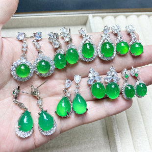 冰种绿玉髓耳饰女款 耳坠翡翠色镶嵌银色宝石耳环轻奢百搭玛瑙耳钉