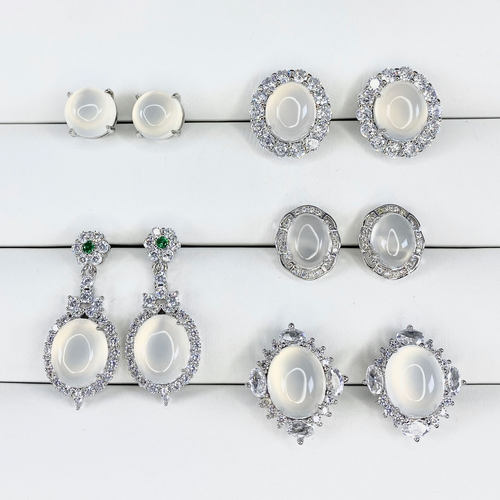 冰种玉髓耳钉翡翠色玛瑙耳坠