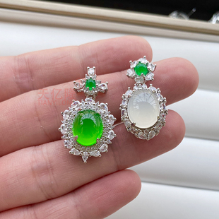 天然冰种玉髓吊坠女款 翡翠色镶嵌宝石冰绿白蛋面玛瑙项链子挂坠子