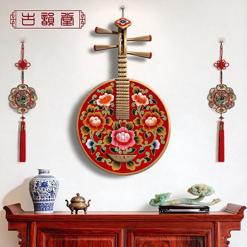 彩绘复古弹拨演奏乐器月琴装饰背景墙花卉云南彝族特色藏式手绘阮