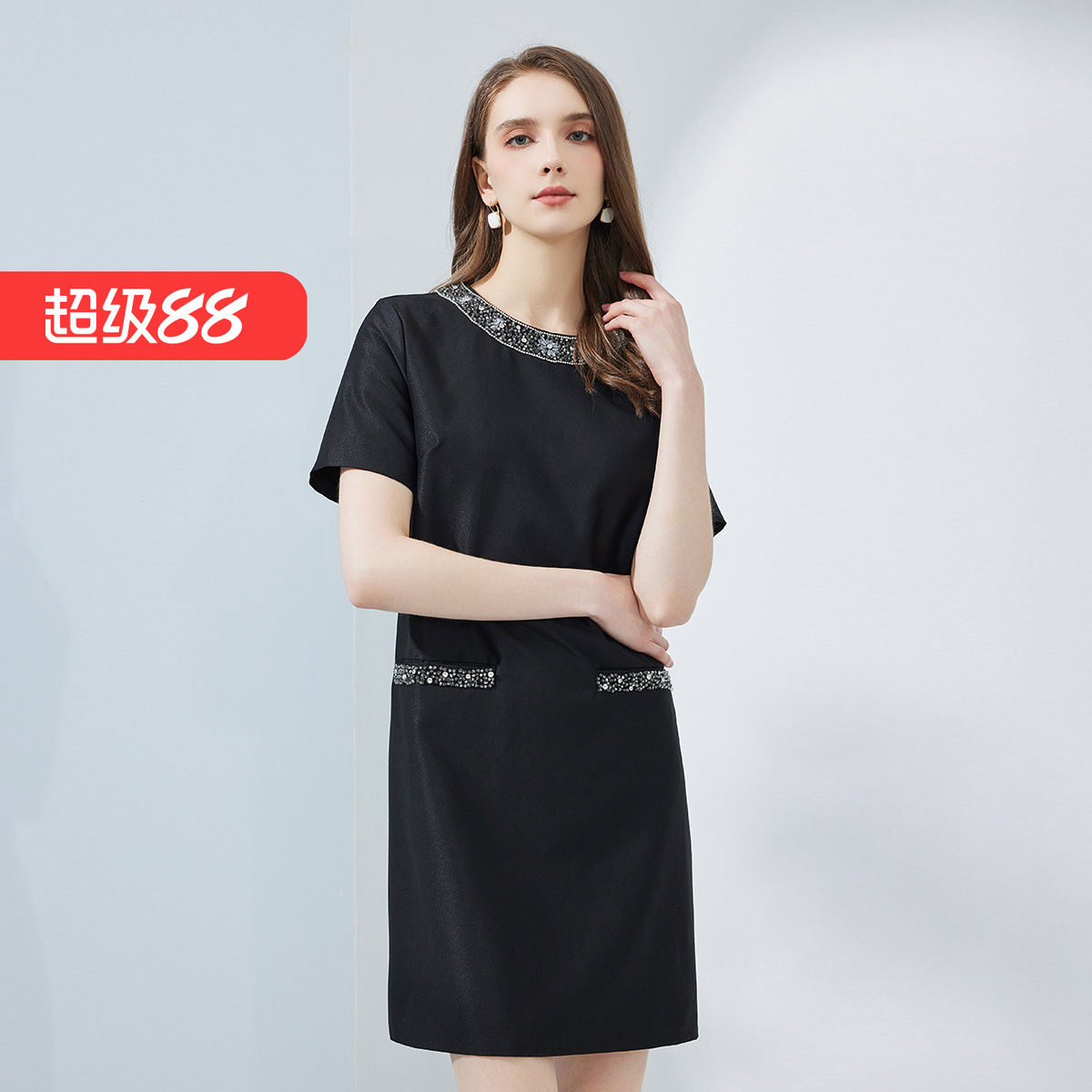 斯尔丽瑟俪2023夏季新款直身圆领不挑身型减龄钉珠小礼服连衣裙