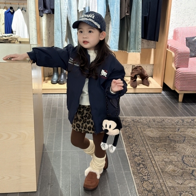 女童秋冬夹棉棒球服+打底衫+短裙