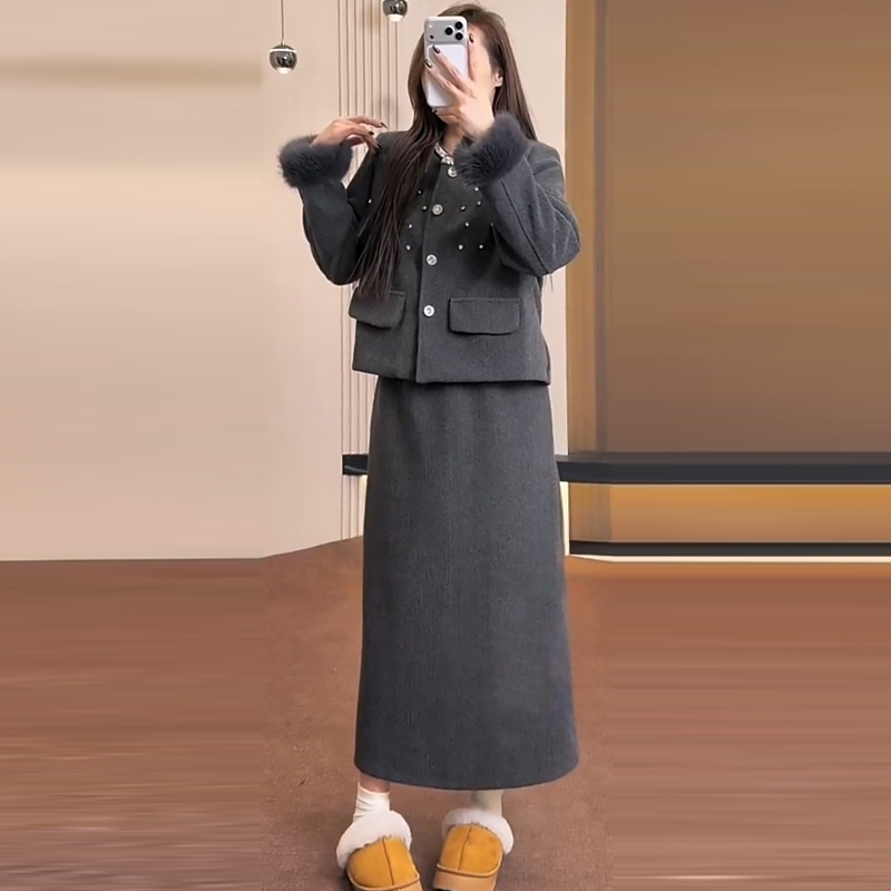 亮钻毛呢加棉外套女半身裙套装潮