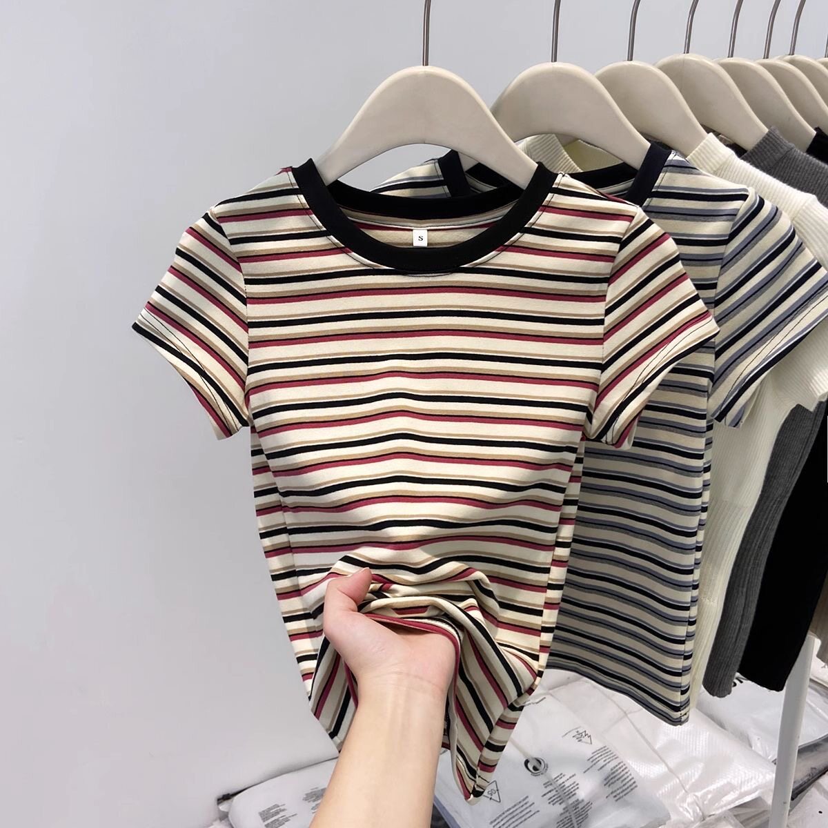 纯棉独特超好看单穿条纹正肩短袖T恤女夏季2026新款修身显瘦上衣