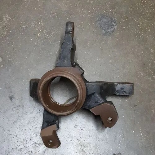 定货不退适配夏利a 鹰标新n3n5 前轮羊角轴头夏利前悬挂分左右1个