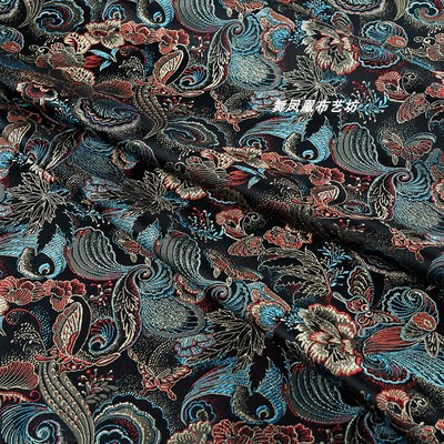 黑色时尚羽绒服面料蝶恋花