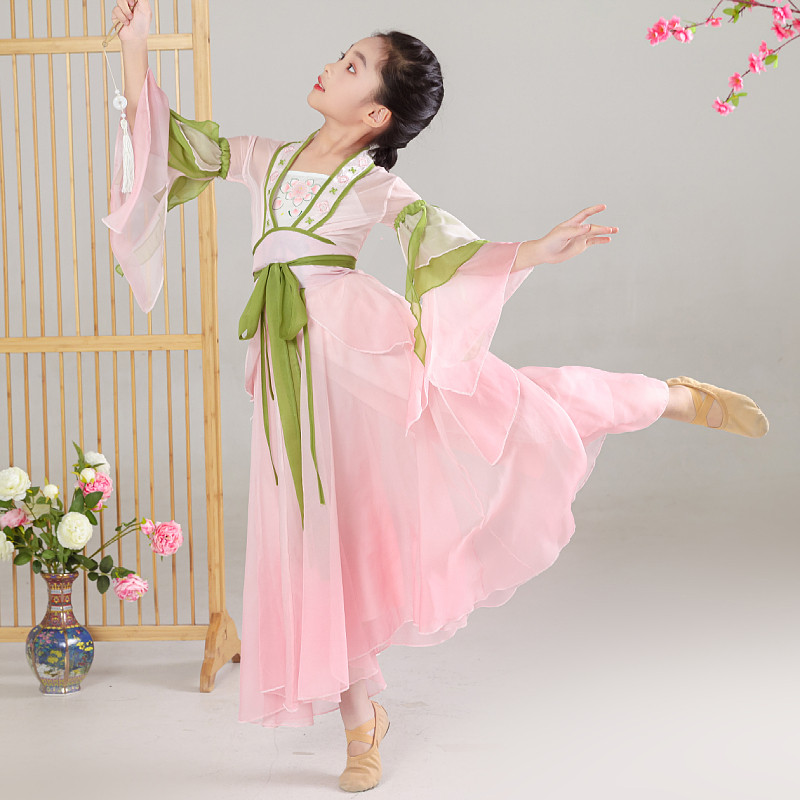 儿童大裙摆汉服古装舞台演出衣服汉服