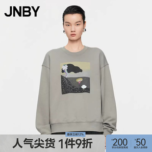 江南布衣春秋卫衣宽松印花梦境钉珠圆领套头卫衣5O8413320 JNBY